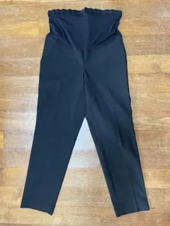 【あいか様専用】ユニクロ　スマートアンクルマタニティパンツ　黒　M