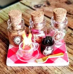 ミニチュアガラスボトル入りスイーツ2個セット（A・C）