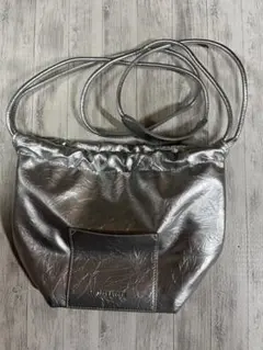シルバー 合成皮革 ギャザー ショルダーバッグ