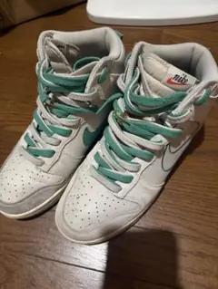 Nike ハイカットスニーカー ホワイト/グリーン