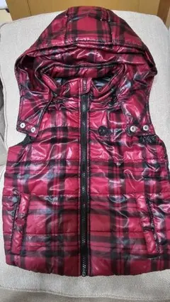 RAD CUSTOM 赤と黒のチェック柄ダウンベスト