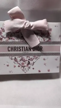 DIOR ショッパー 2026 ギフトラッピング 花柄ショップ袋 - メルカリ
