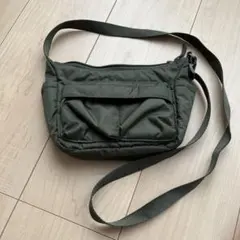 Item thumbnail for item 9e7c3da3-8278-4997-a947-1d529b5bf247