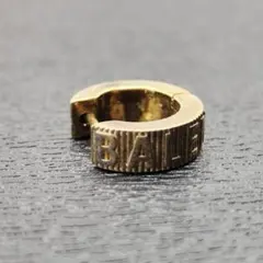 24822✨️バレンシアガ フォースストライプピアス フープ ロゴ 24822✨️バレンシアガ フォースストライプピアス フープ ロゴ - メルカリ