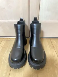 ZARA ボリュームチェルシーブーツ - メルカリ