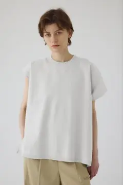 【美品】RIM.ARK Asymmetry Knit Topsのサムネイル
