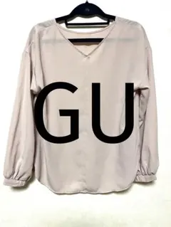 GU レディース　トップスのサムネイル