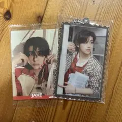 ENHYPEN JAKE キーホルダーとトレカ