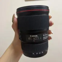 Canon EF 16-35mm F4L IS USM レンズ　広角レンズ　純正のサムネイル
