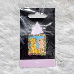 【新品未使用】 ディズニー ライオンキング シンバ&ナラ ピンバッジ