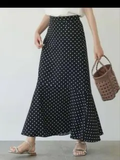 【美品】グリーンレーベルリラクシング　マーメイドスカート　ドット