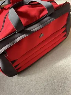 キャリーバッグ　ローリングダッフル　adidas 中古品　カバン　コロコロ　匿名