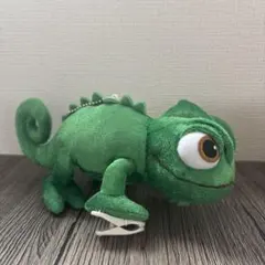 パスカル　ディズニーリゾート　ラプンツェル　肩のせ　ぬいぐるみ　くっつき