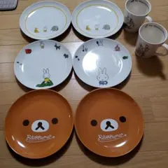 お皿マグカップセット　ミッフィー：4枚　リラックマ：2枚　ピーターラビット：2個