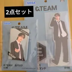 ②　＆TEAM　クリアスタンド　缶バッジ