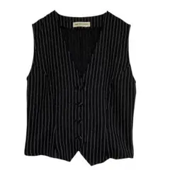 東京ブラウス スポーツ　ラメストライプ ベスト　【美品】　黒　ラメ