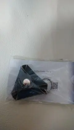 Leather Studio Third レザーキーホルダー 三角形