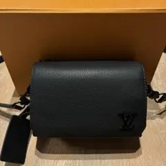 ムックさん専用 ルイヴィトンM82085 ムックさん専用 ルイヴィトンM82085 SUPREMEとLACOSTTE - メルカリ