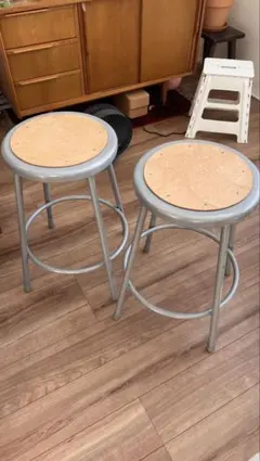 引き取り限定　2個LAB STOOL Mサイズ パシフィックファニチャーサービス