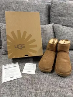 UGG アグ　クラシックミニ　ムートン　ブーツ　24cm