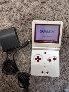 任天堂　ゲームボーイアドバンスSP ファミコンカラー　動作確認済み　純正充電器