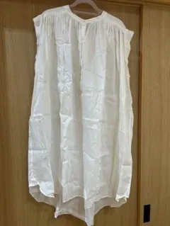 SHIPSシップス　白リネンノースリーブチュニックシャツ　麻　ブラウスワンピース