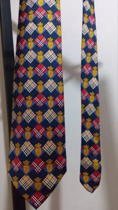 Item thumbnail for item ad5f23c9-2ed6-4edb-9959-30d0af57236e