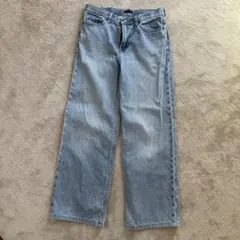 ユニクロ　バギージーンズ　23