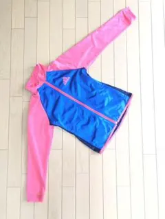 アディダス　ジャージ上着