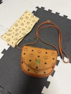 美品　MCM エムシーエム　ショルダーバッグのサムネイル