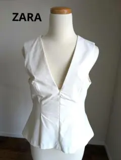 ペプラムトップス　エクリュ　ZARA　ジレのサムネイル