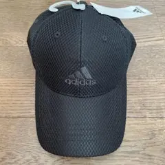 【新品】adidas ブラック ロゴ　メッシュキャップ 54-57cm ジュニア