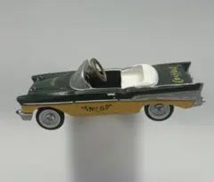 Gearbox製 1957 Chevy Bel Air Crayola