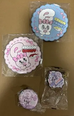 くら寿司　エスターバニー　ラバーコースター／缶バッチ／キーホルダー　4個セット