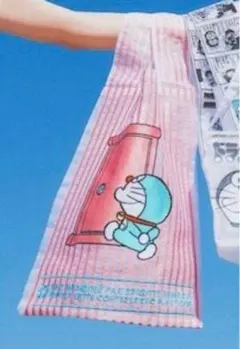 ドラえもん　ブリジットタナカ　バッグ　どこでもドア　オーガンジー　ミュージアム