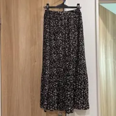 メランクルージュ　小花柄プリントプリーツスカート　新品タグ付き　Mサイズ　春服