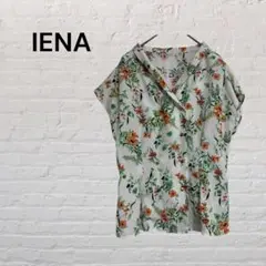 イエナ　花柄ブラウス フラワープリント 総柄　半袖 Vネック ホワイト
