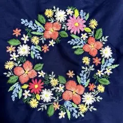 刺繍ハンドメイドトートバッグ　刺繍ハンドメイド　ハンドメイドバッグ