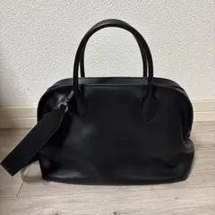 ブラックレザーショルダーバッグ