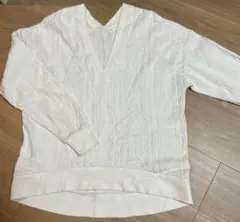 ケーブル編み ニット セーター Vネック スリット ホワイト