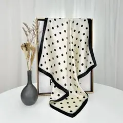 新品未使用 マルベリーシルク100% スカーフ　高品質