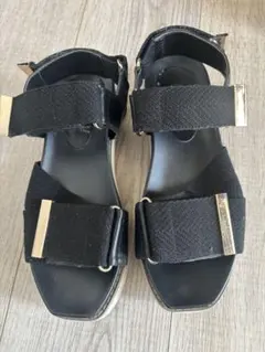 Mazell 厚底サンダル ブラック ゴールド金具 レディース　２３ｃｍ