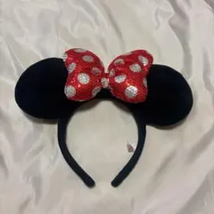 【ディズニー カチューシャ】ミニーマウス スパンコールリボン 赤