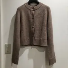 ジーユー　gu GU パフィータッチクルーネックショートカーディガン