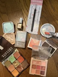 アイシャドウパレット・ハイライト・チークセット　まとめ売り10点セット