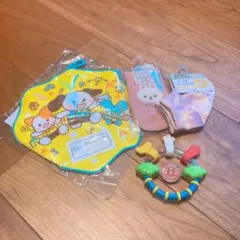 ベビーまとめ売り　靴下　おもちゃ　ループタオル　アンパンマン　うさぎ