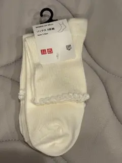 UNIQLO ホワイトソックス 3足セット 23-25cmのサムネイル