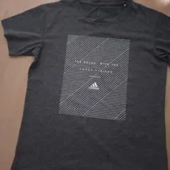 アディダス　レディース半そでTシャツ