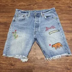 Levi's 刺繍デザイン ショートパンツのサムネイル