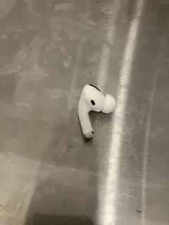 Apple AirPods Pro ワイヤレスイヤホン　左耳